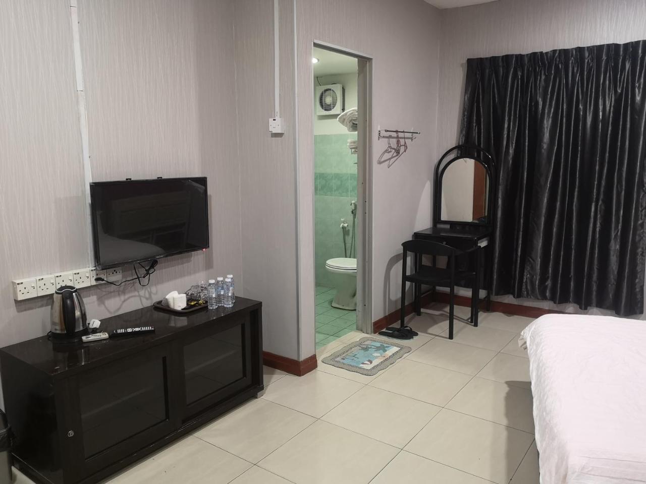 Home Inn Hotel Ipoh Exteriör bild